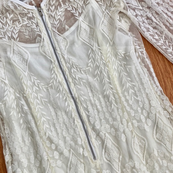 Ecoté Lace Dress with Slip - Creme / White - Picture 5 of 5